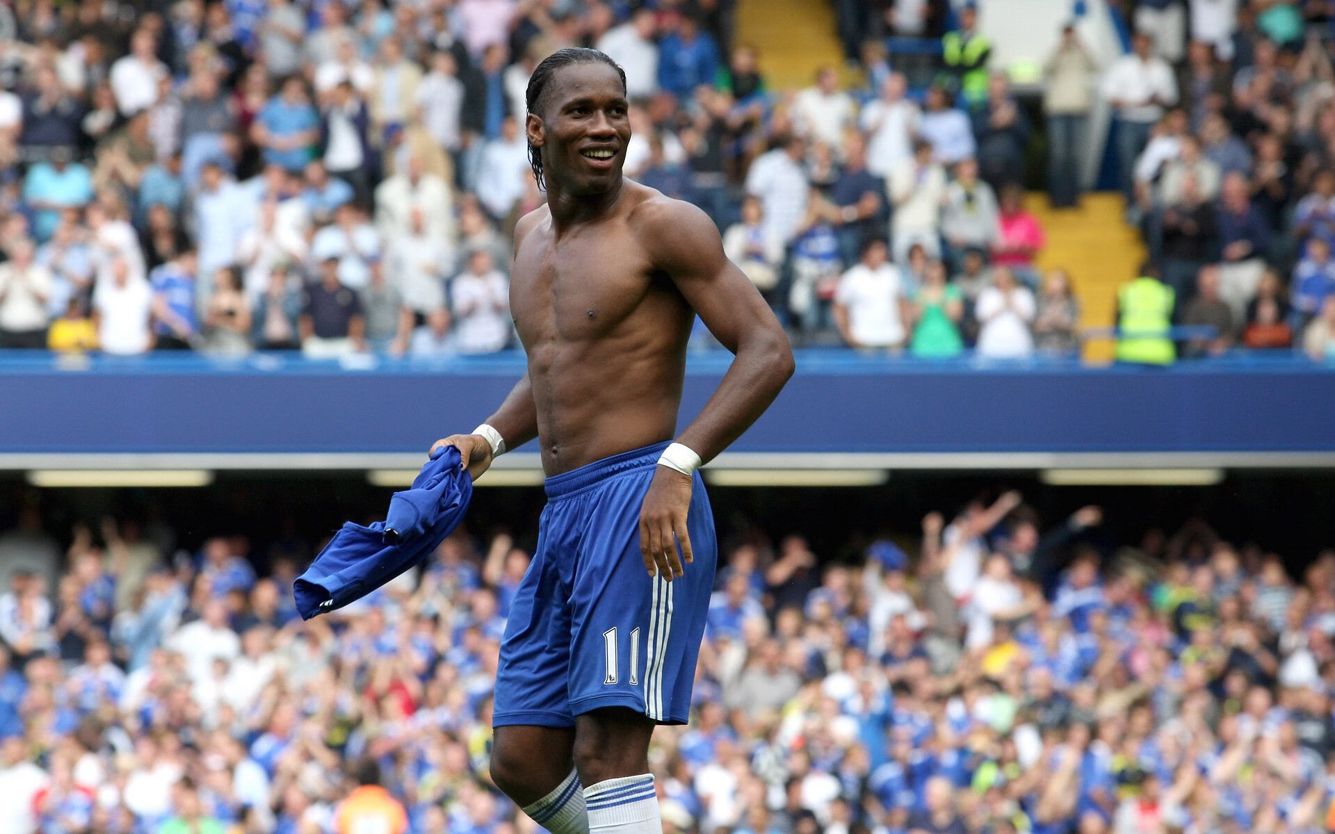 Leyu Sport登录入口-《使命召唤》选手结婚：电竞爱情故事与家庭生活，使命召唤游戏人物原型